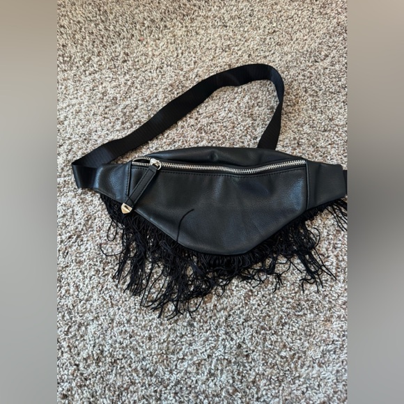 Wild Fable Black Crossbody Bag with Fringe - Picture 1 of 3